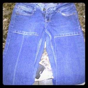 Paris Blues size 9 skinny jeans
